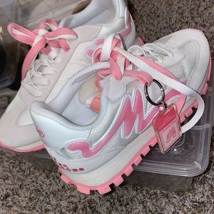 Marc jacobs sneakers & converse